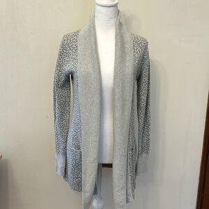 Ruby Moon light gray animal pint open cardigan Size M EUC